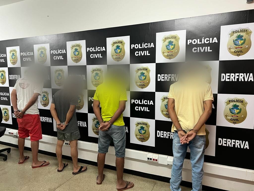 Imagem Ilustrando a Notícia: Suspeitos de locar, adulterar e revender veículos de luxo são presos em Aparecida de Goiânia