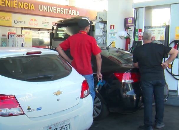 Imagem Ilustrando a Notícia: Goiânia é a terceira capital com litro da Gasolina mais caro do Brasil
