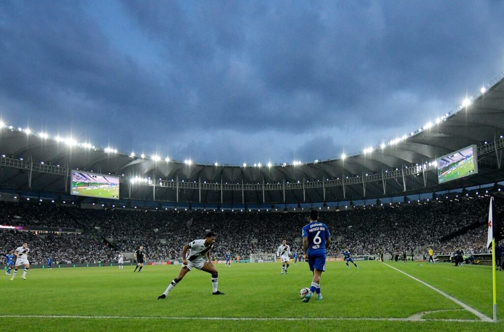 Imagem Ilustrando a Notícia: Cruzeiro tem melhor média de público da segundona e fica atrás apenas de quatro clubes da Série A