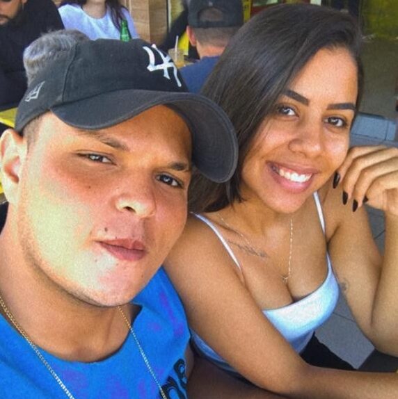 Imagem Ilustrando a Notícia: Tarik Lima e namorada morrem após sofrerem grave acidente de moto