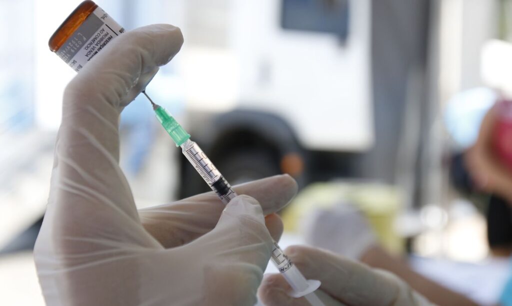 Imagem Ilustrando a Notícia: Ministério da Saúde prorroga Campanha Nacional de Vacinação contra gripe e sarampo