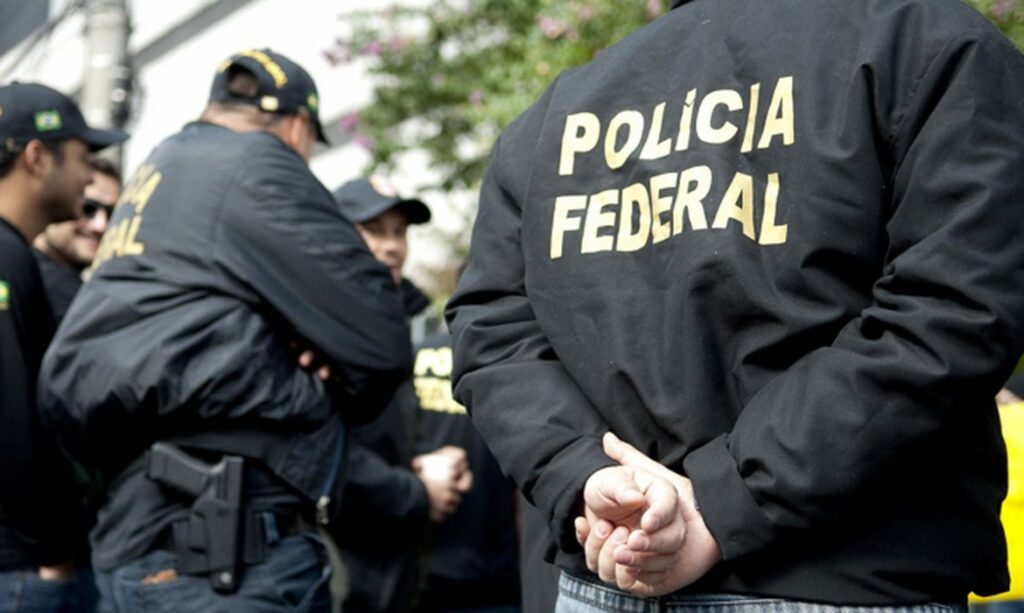 Imagem Ilustrando a Notícia: Polícia Federal combate imigração ilegal para os Estados Unidos