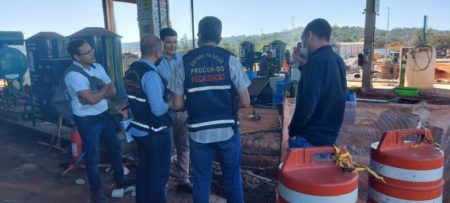 Imagem Ilustrando a Notícia: Procon Goiás e ANP apuram denúncia de combustível impróprio em posto de Nerópolis