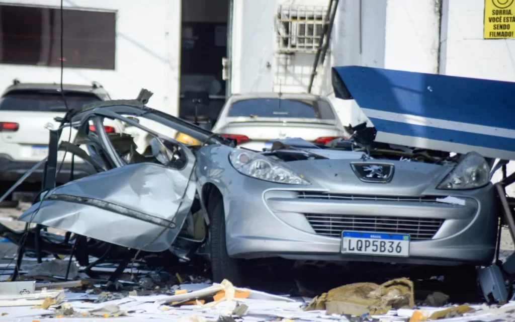 Imagem Ilustrando a Notícia: Morre motorista de carro que explodiu em posto de combustível no Rio