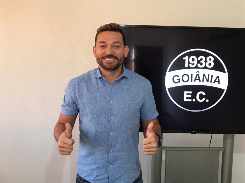 Imagem Ilustrando a Notícia: Alexandre Godói confia em projeto para levar Goiânia à elite do Campeonato Goiano