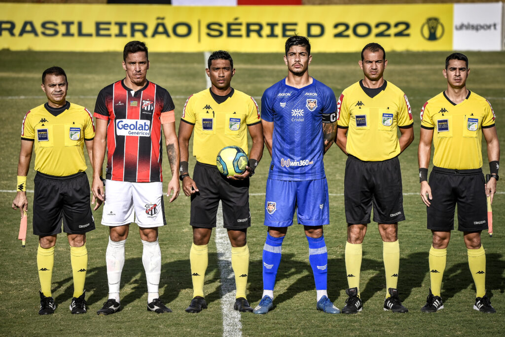 Imagem Ilustrando a Notícia: Com Anápolis garantindo no mata-mata, Iporá e Grêmio Anápolis seguem buscando classificação na Série D