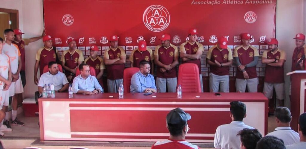 Imagem Ilustrando a Notícia: Anapolina apresenta primeiros reforços e inicia preparação para a disputa da Divisão de Acesso