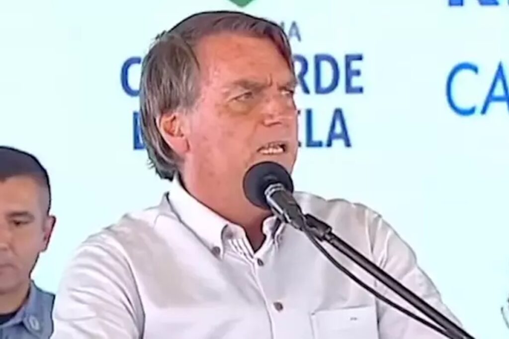 Imagem Ilustrando a Notícia: Bolsonaro falará com Zelensky nesta segunda