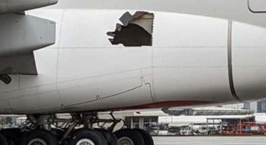 Imagem Ilustrando a Notícia: Airbus A380 ‘voou 14 horas’ com buraco na lateral da aeronave