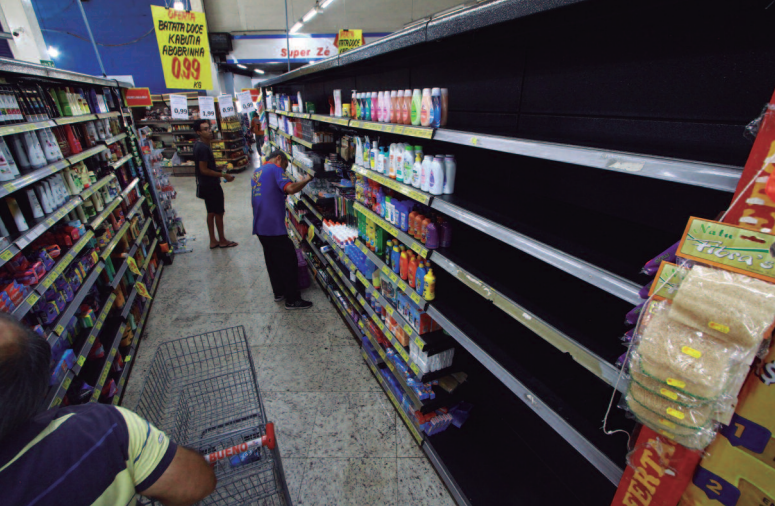 Imagem Ilustrando a Notícia: Supermercados estão com menor estoque em dois anos e preços mais altos