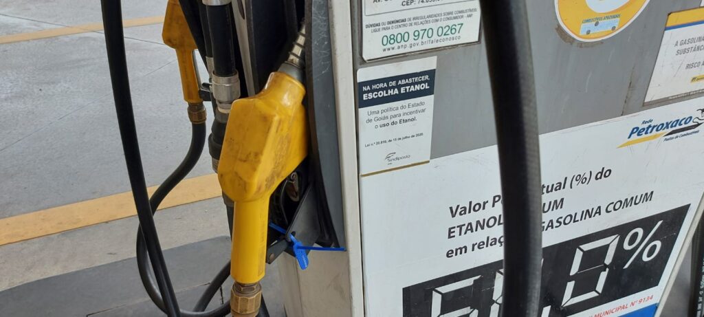 Imagem Ilustrando a Notícia: Goiás anuncia nova redução do ICMS do etanol para 14,17%