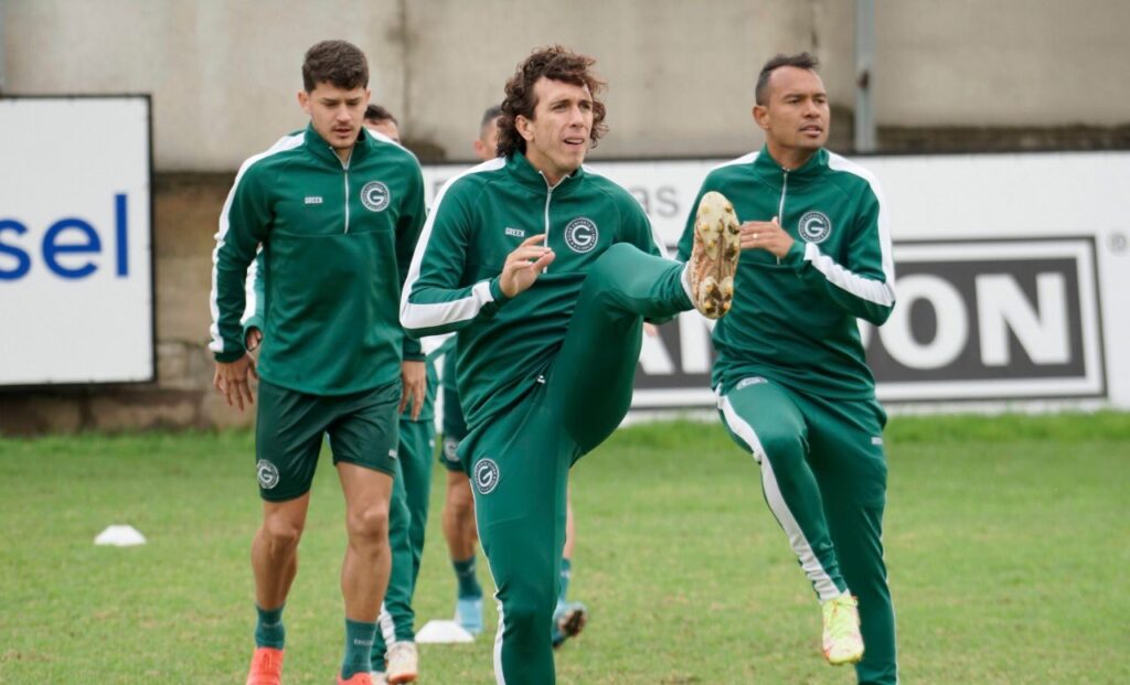Imagem Ilustrando a Notícia: Goiás visita o Juventude e tenta se aproximar do G6 do Campeonato Brasileiro