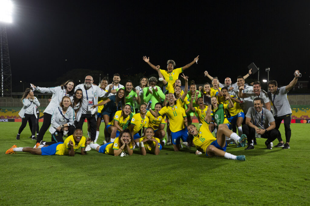 Imagem Ilustrando a Notícia: Brasil vai à final da Copa América Feminina e garante vaga olímpica