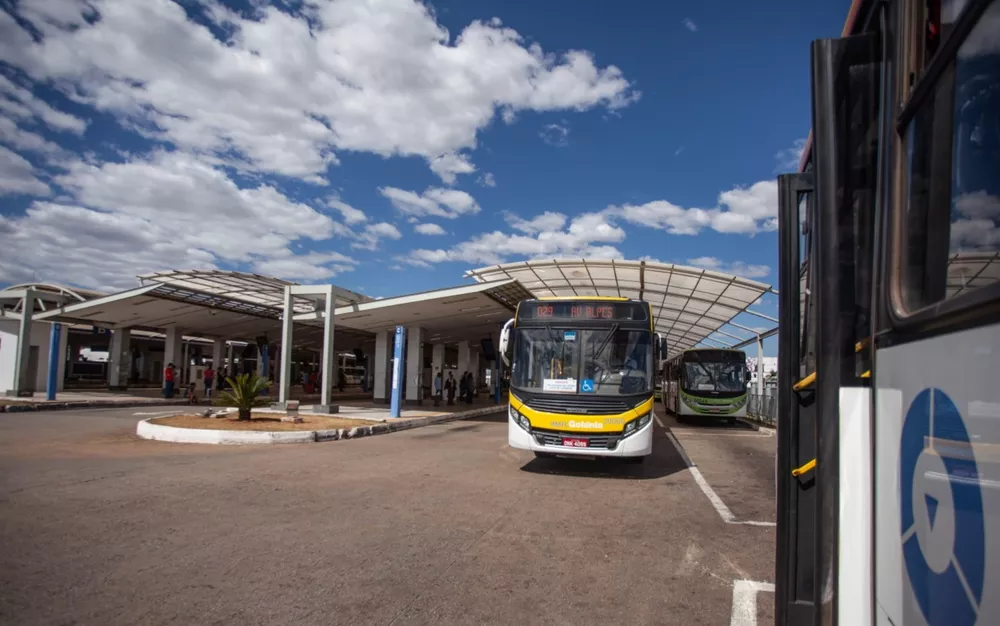 Imagem Ilustrando a Notícia: HP Transportes oferece 94 vagas de emprego em Goiânia