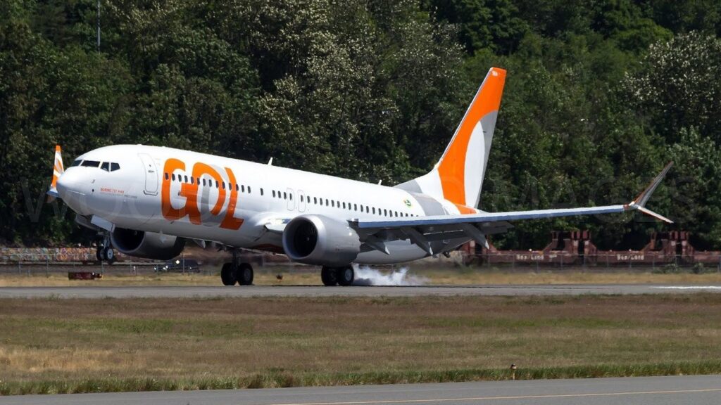 Imagem Ilustrando a Notícia: Avião da Gol arremete para evitar colisão com aeronave na Latam na pista