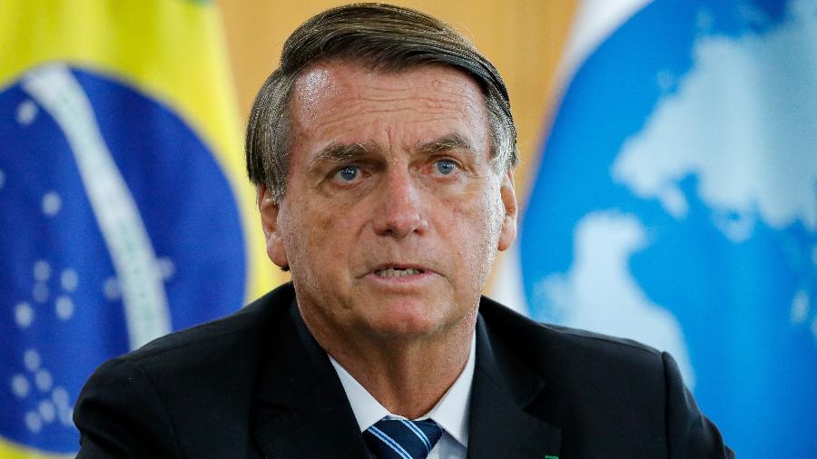 Imagem Ilustrando a Notícia: Em telefonema, Zelensky pede a Bolsonaro apoio a sanções a Rússia