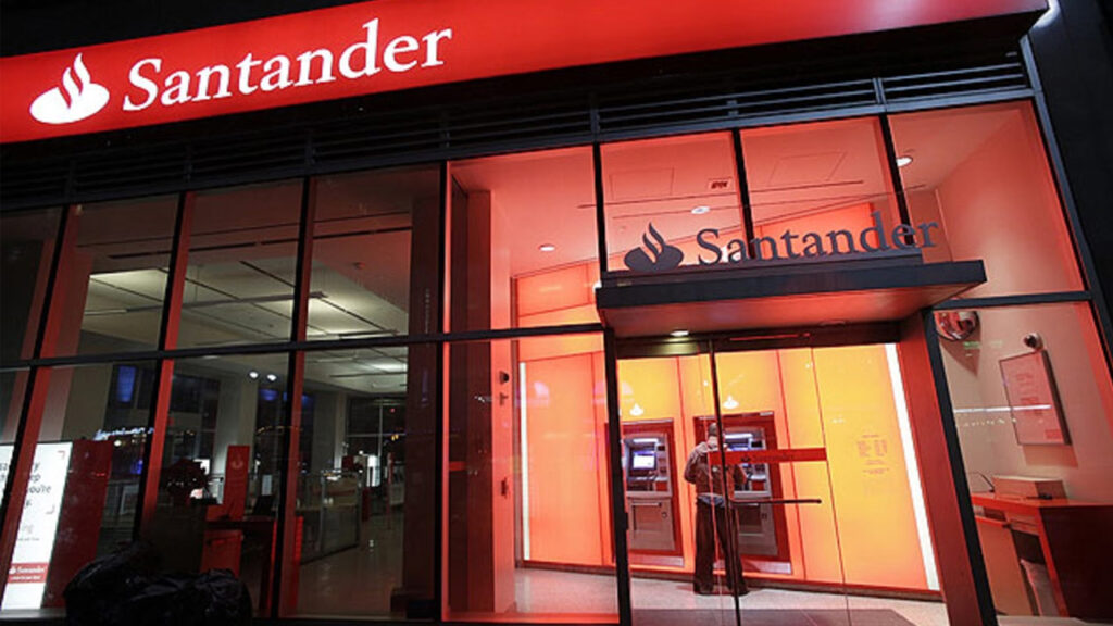 Imagem Ilustrando a Notícia: Santander Brasil deverá devolver R$79 milhões aos seus clientes; entenda quem tem direito a ressarcimentos