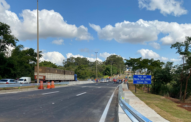 Imagem Ilustrando a Notícia: Triunfo inicia segunda etapa de obras no sentido norte da BR-153, em Aparecida de Goiânia