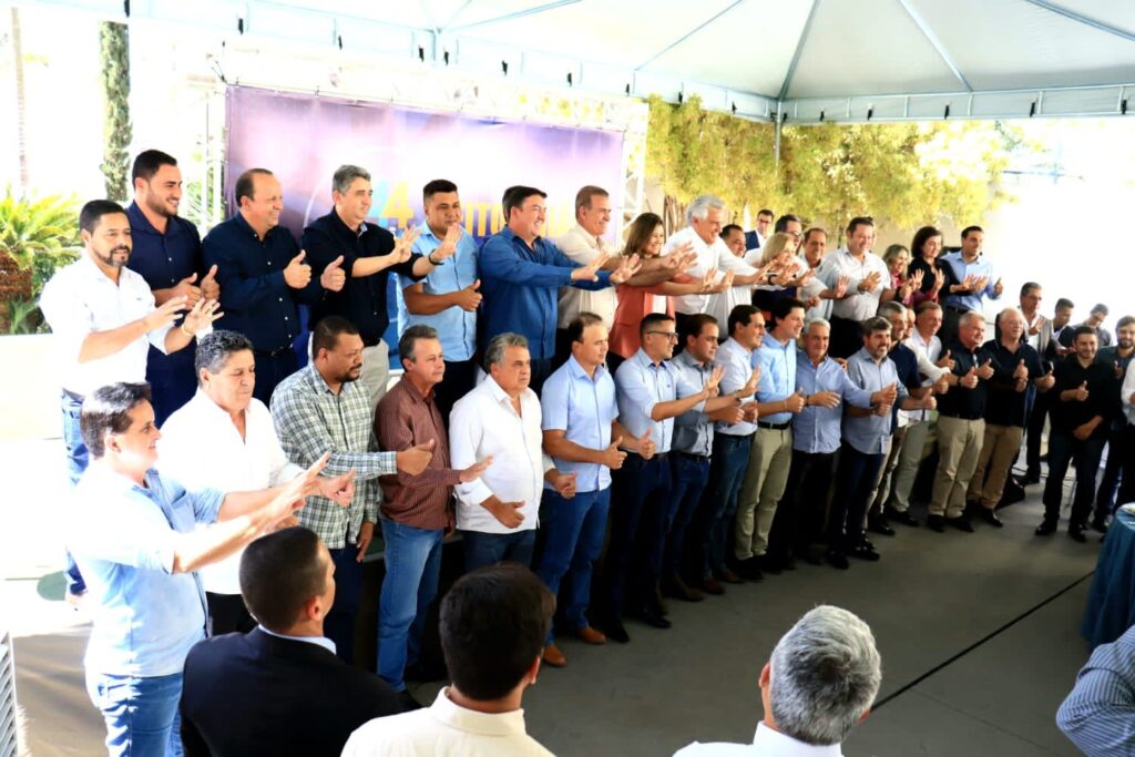 Imagem Ilustrando a Notícia: Dos 246, apenas 16 prefeitos não trabalham pela reeleição de Caiado