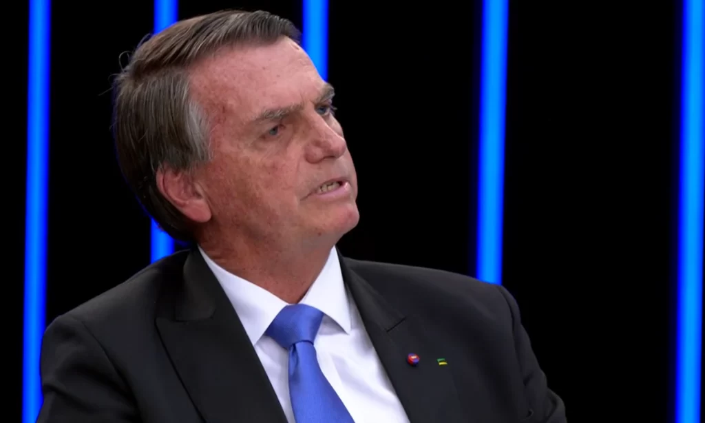 Imagem Ilustrando a Notícia: Bolsonaro não deve comparecer a debates no primeiro turno