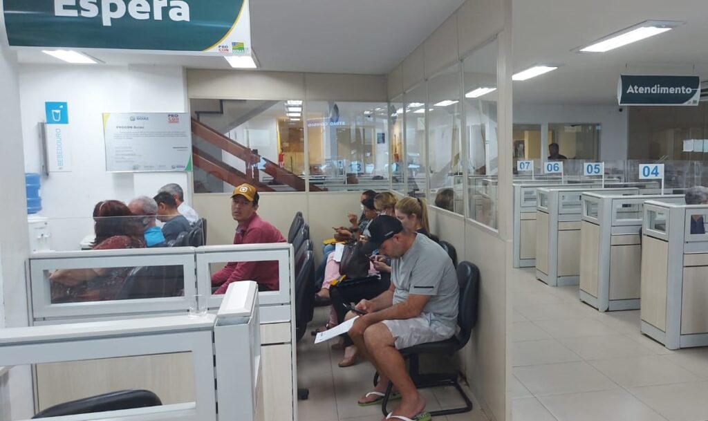 Imagem Ilustrando a Notícia: Procon Goiás divulga ranking das empresas que receberam mais reclamações