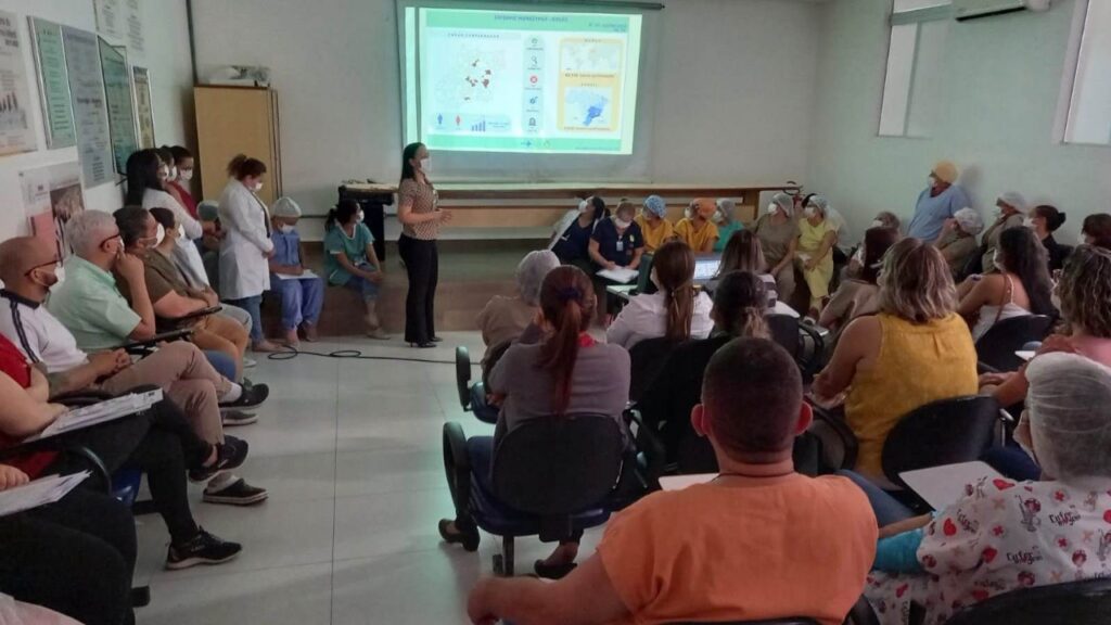 Imagem Ilustrando a Notícia: Profissionais do Hospital Estadual da Mulher recebem capacitação sobre varíola dos macacos