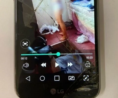 Imagem Ilustrando a Notícia: Padrasto é preso por fazer fotos e vídeos pornográficos de enteada