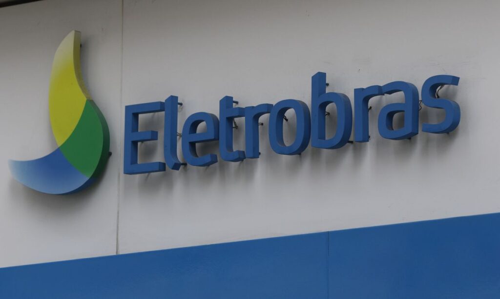 Imagem Ilustrando a Notícia: Eletrobras tem lucro de R$ 1,4 bilhão no segundo trimestre