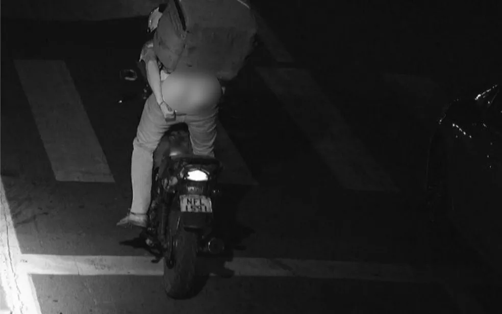 Imagem Ilustrando a Notícia: Fiscais apreendem moto com R$ 51 mil em dívidas de entregador, em Anápolis