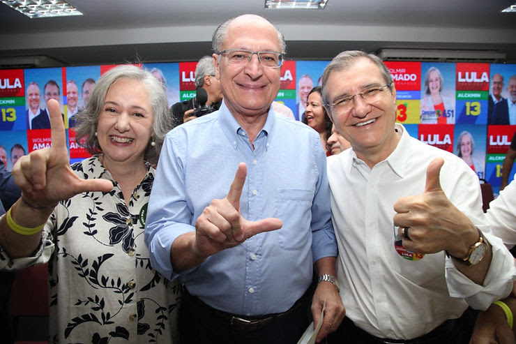Imagem Ilustrando a Notícia: “Não podemos ter governo de quem tem saudade da ditadura”, diz Alckmin em Goiânia