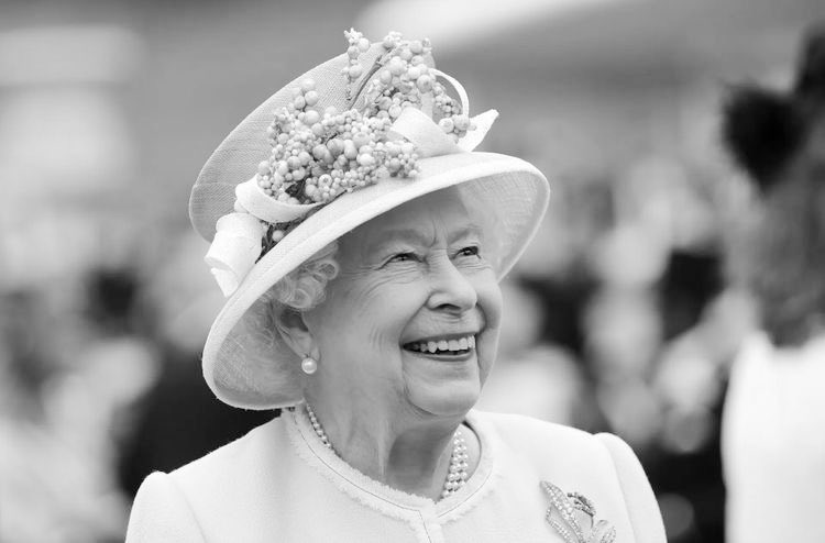 Imagem Ilustrando a Notícia: Saiba de quanto é a fortuna acumulada pela rainha Elizabeth II