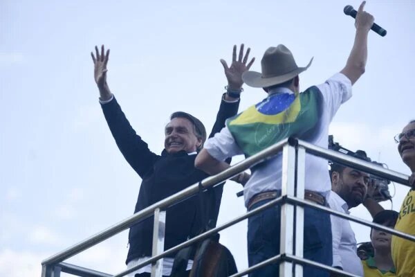 Imagem Ilustrando a Notícia: Bolsonaro declara gasto de apenas R$30 mil com atos do 7 de setembro