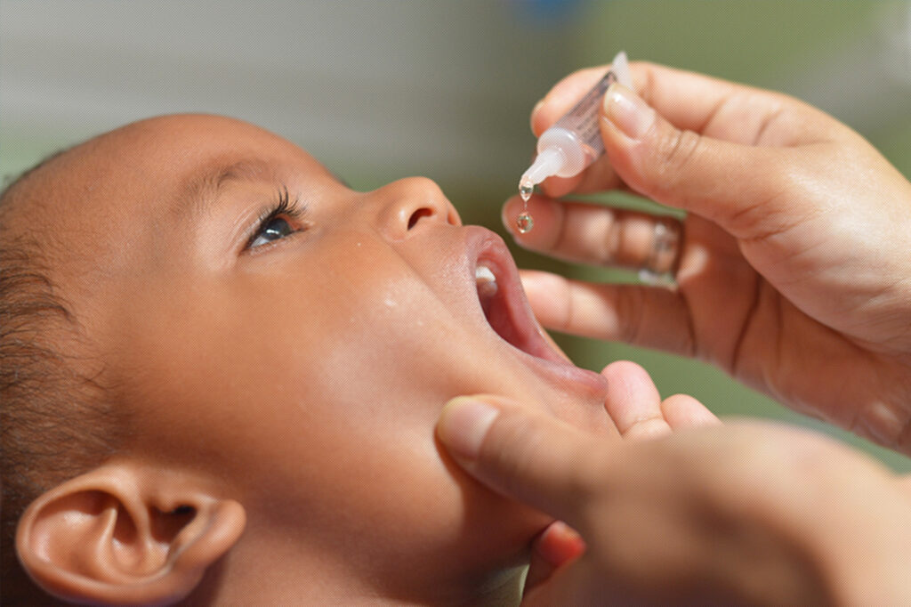Imagem Ilustrando a Notícia: Com apenas 22% das crianças imunizadas, Goiânia prorroga vacinação contra poliomielite