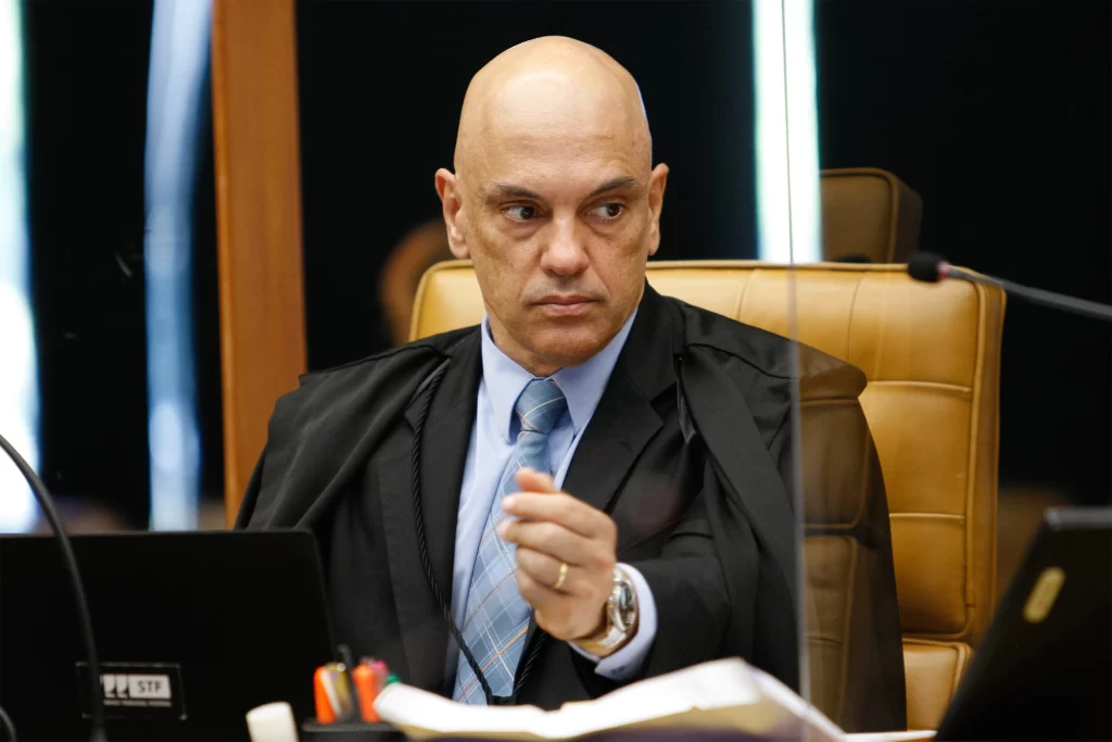 Imagem Ilustrando a Notícia: Moraes cria “serviço secreto” do TSE para Eleição