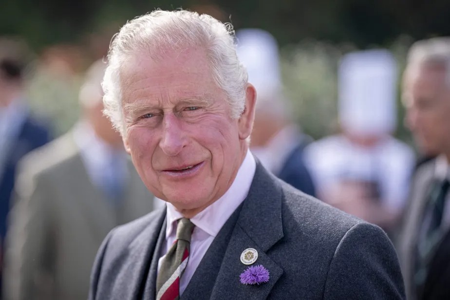 Imagem Ilustrando a Notícia: Finalmente Rei: aos 73 anos, Charles III assume o trono do Reino Unido