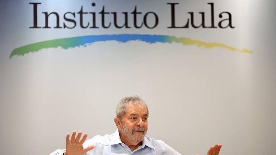 Imagem Ilustrando a Notícia: TSE determina retirada de postagens com fake news sobre Instituto Lula