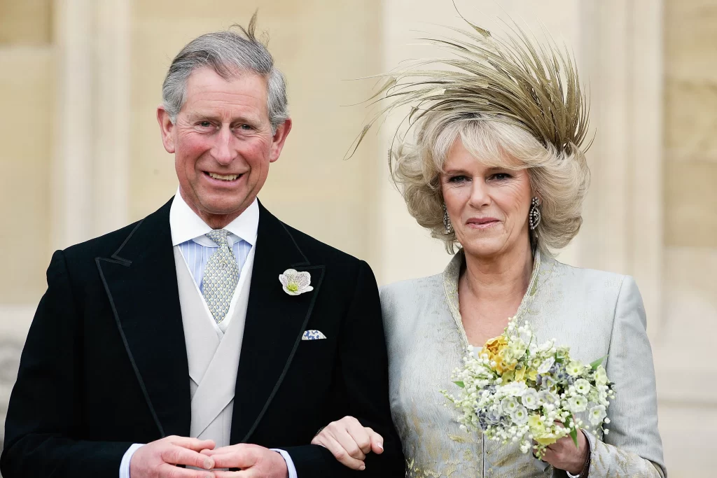 Imagem Ilustrando a Notícia: Em ligação vazada, Rei Charles revela desejo de ser absorvente de Camilla; Entenda