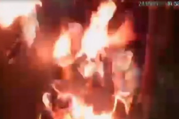 Imagem Ilustrando a Notícia: Homem sofre queimaduras após explosão enquanto fazia churrasco