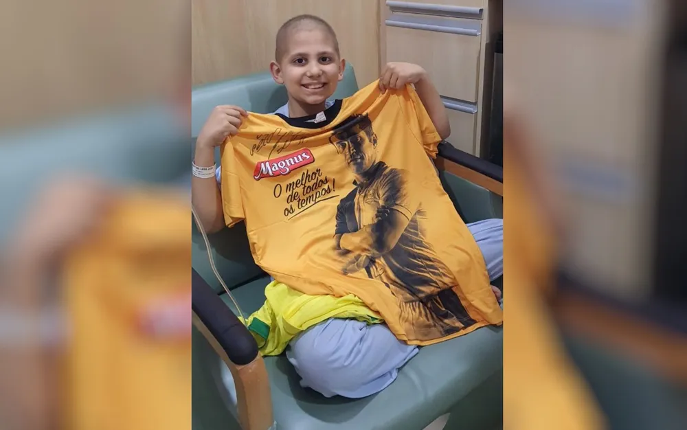 Imagem Ilustrando a Notícia: Família de menino com câncer agradece apoio de Virgínia, Jorge e Mateus e outros famosos