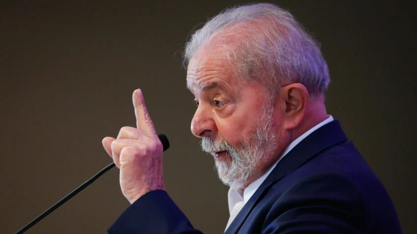 Imagem Ilustrando a Notícia: Lula é presidenciável que mais gastou com propagandas eleitorais