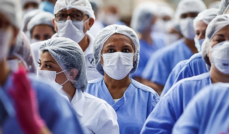 Imagem Ilustrando a Notícia: Piso salarial de enfermagem: Entenda os possíveis impactos da lei suspensa pelo STF