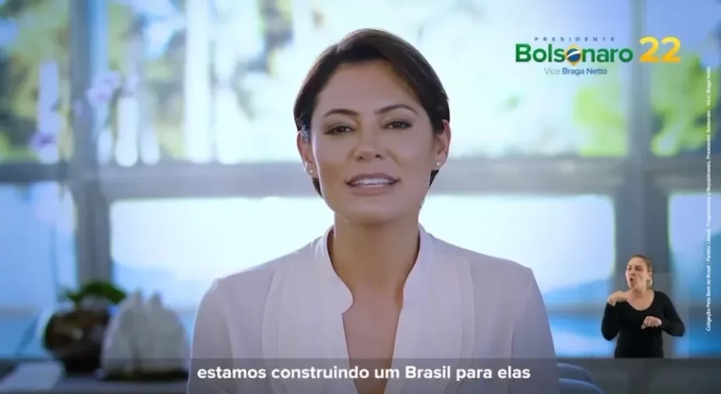 Imagem Ilustrando a Notícia: “Pintou um clima”: campanha de Bolsonaro usará Michelle para amenizar falas sobre venezuelanas
