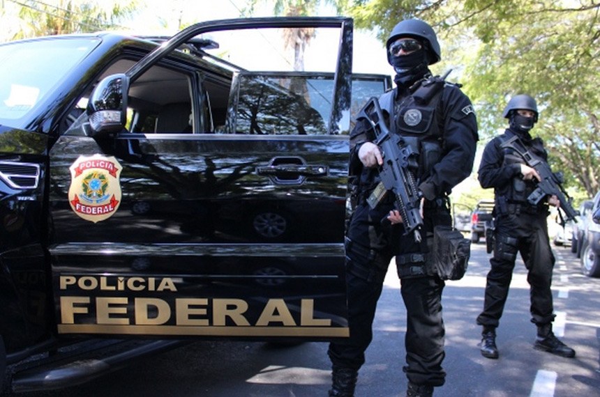 Imagem Ilustrando a Notícia: Polícia Federal faz operação contra obtenção ilegal de registro no Exército para atiradores e caçadores