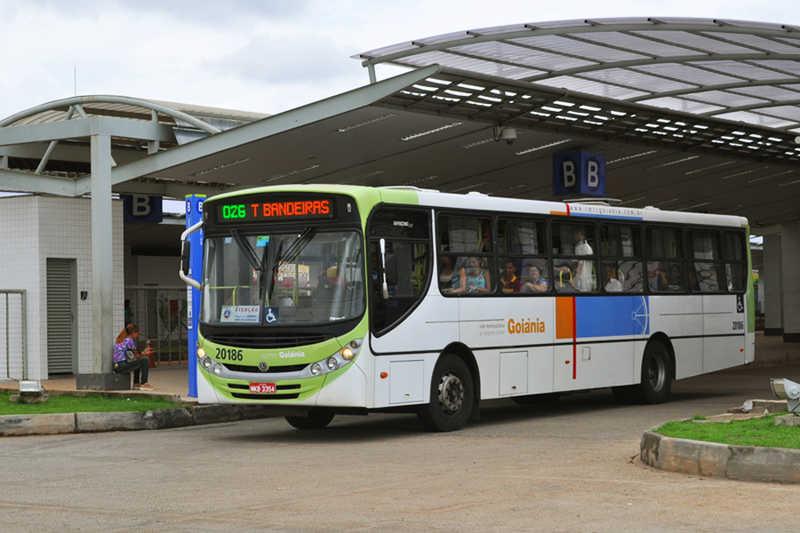Imagem Ilustrando a Notícia: Justiça de Goiás determina aumento da frota de ônibus no domingo