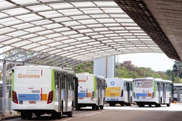 Imagem Ilustrando a Notícia: Companhias de energia e ônibus se preparam para eleição