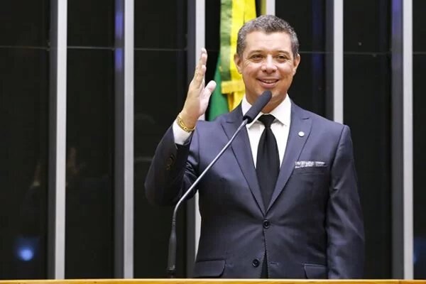 Imagem Ilustrando a Notícia: Fábio Mitidieri é eleito governador de Sergipe