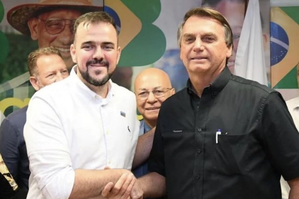 Imagem Ilustrando a Notícia: “Estou à disposição de Bolsonaro”, declara Gustavo Mendanha