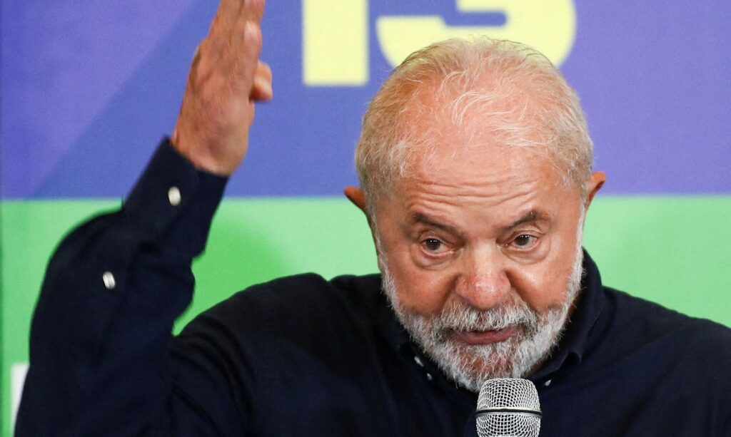 Imagem Ilustrando a Notícia: Lula fará orçamento participativo com contribuições pela internet