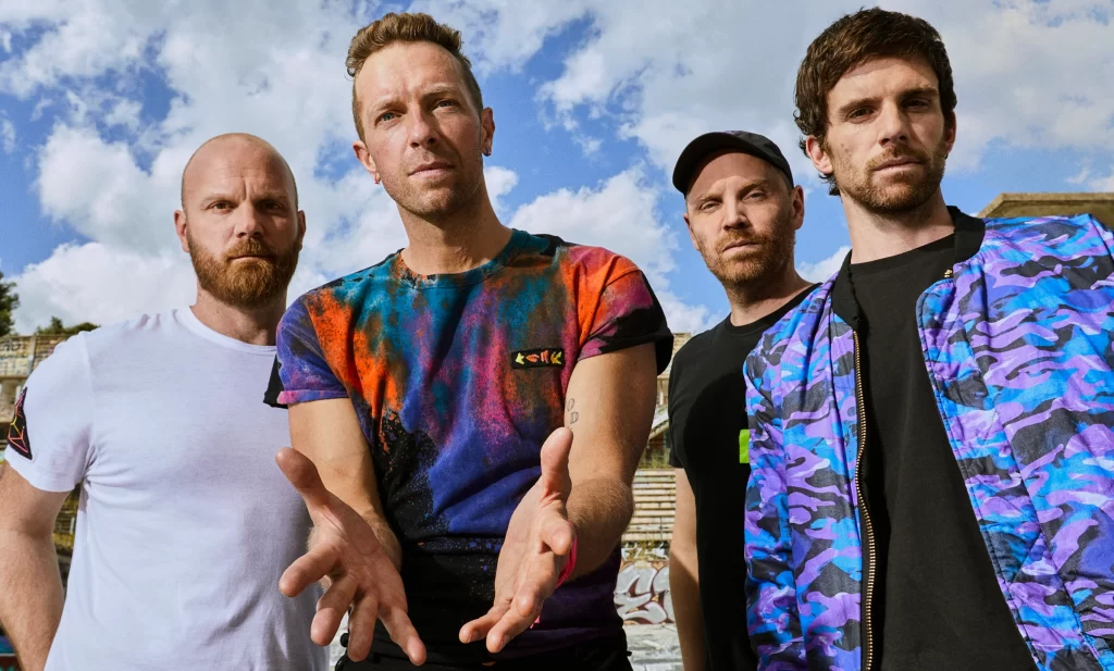 Imagem Ilustrando a Notícia: Coldplay adia oito shows no Brasil após infeccção pulmonar de Chris Martin
