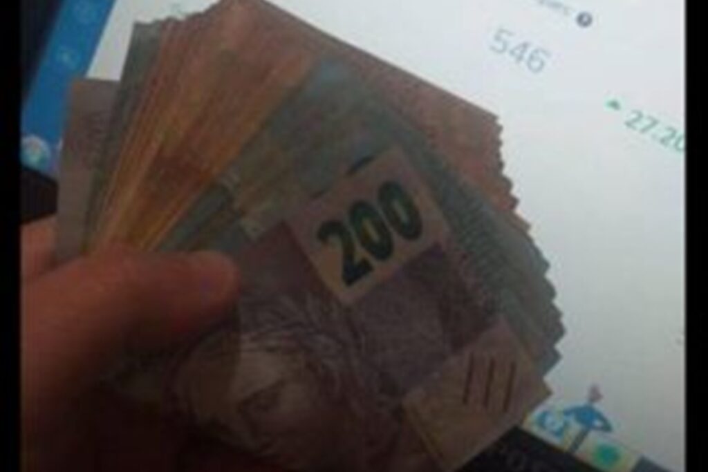 Imagem Ilustrando a Notícia: Polícia prende em Rondônia homem que furtou 17 cheques em Goiânia